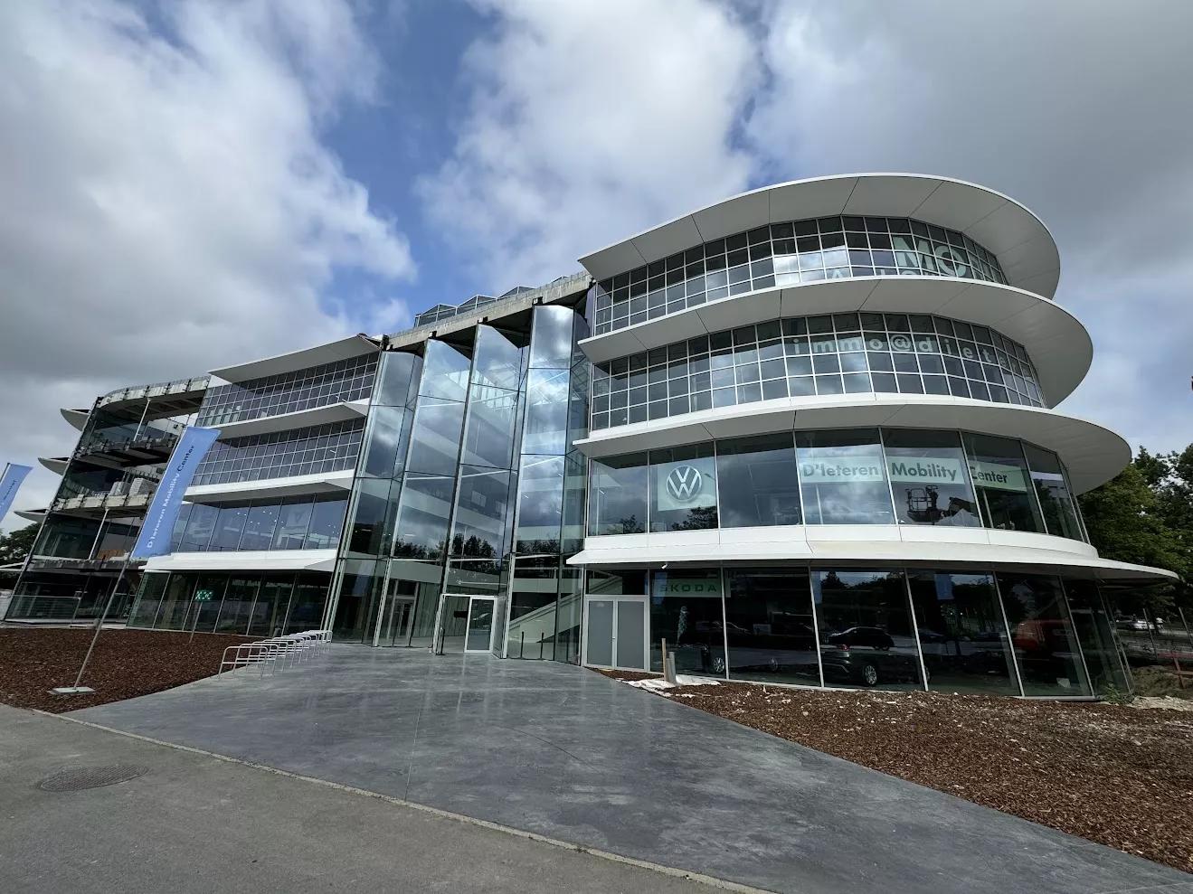 Gevel D'Ieteren Mobility Center Anderlecht - Mobilis